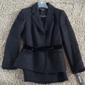 BLACK FRIDAY Kasper tweed skirt suit 6. Black